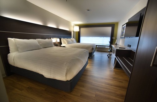 Downtown Gatineau Hotel | Holiday Inn Express & Suites - Gatineau - Ottawa by IHG