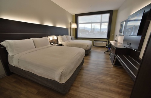 Downtown Gatineau Hotel | Holiday Inn Express & Suites - Gatineau - Ottawa by IHG