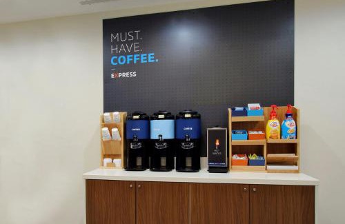 Gonzales Hotel | Holiday Inn Express & Suites Gonzales by IHG