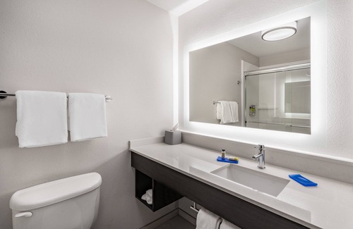 Trinidad Hotel | Holiday Inn Express & Suites Trinidad by IHG