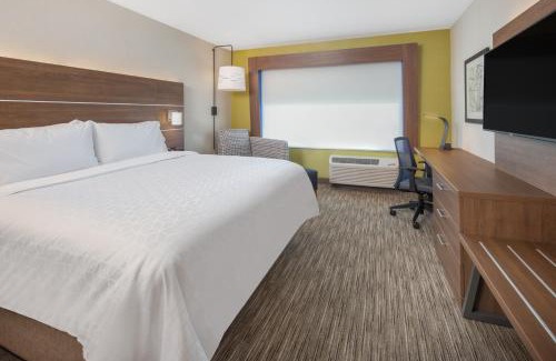 Chico Hotel | Holiday Inn Express & Suites Chico by IHG