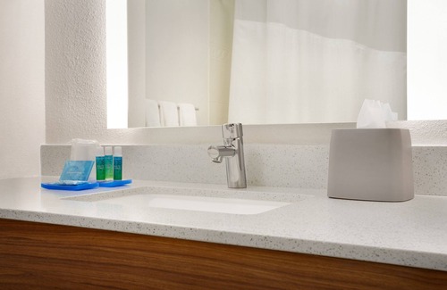 Allen Hotel | Holiday Inn Express & Suites Dallas NE - Allen by IHG