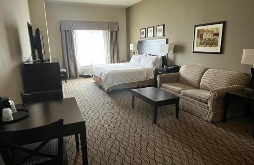 Deming Hotel | Holiday Inn Express & Suites Deming Mimbres Valley by IHG