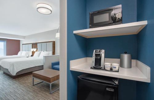Clinton Hotel | Holiday Inn Express & Suites Clinton by IHG