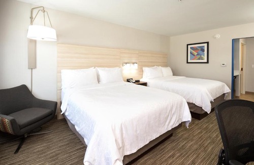 Portage Hotel | Holiday Inn Express & Suites - Portage by IHG