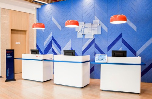 Zhangjiagang Hotel | Holiday Inn Express Zhangjiagang Free Trade Zone by IHG