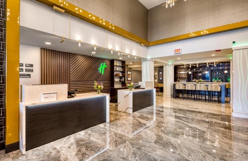 Downtown Kansas City Hotel | Holiday Inn Kansas City - Downtown by IHG