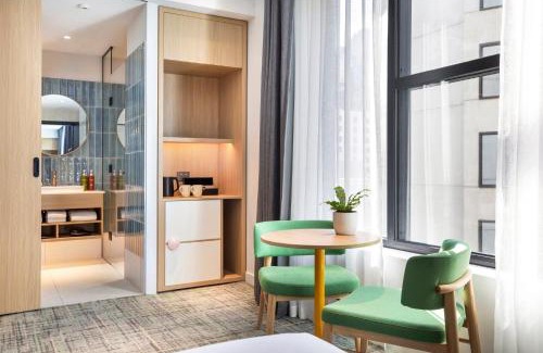 Melbourne Central Business District Hotel | Holiday Inn Melbourne Bourke Street Mall by IHG