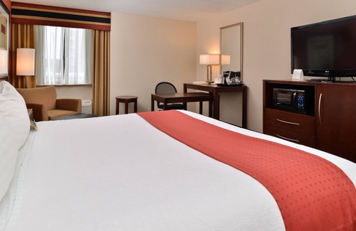 New London Hotel | Holiday Inn New London - Mystic Area by IHG