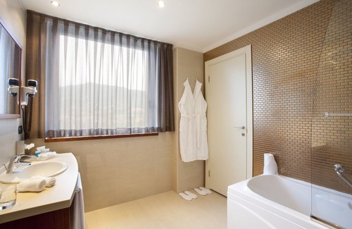 Cava de' Tirreni Hotel | Holiday Inn Salerno - Cava De'Tirreni by IHG