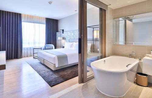 Rayong Hotel | Holiday Inn & Suites Rayong City Centre by IHG