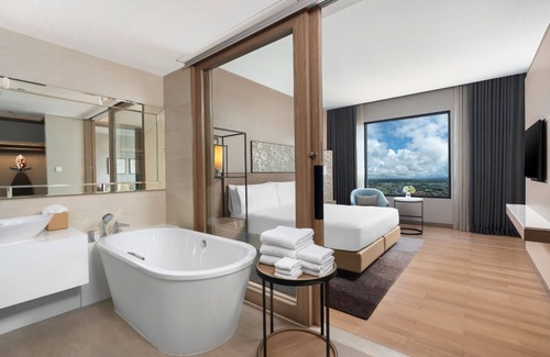 Rayong Hotel | Holiday Inn & Suites Rayong City Centre by IHG
