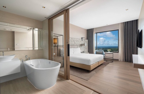 Rayong Hotel | Holiday Inn & Suites Rayong City Centre by IHG