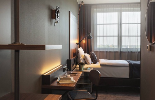 Eppendorf Hotel | Holiday Inn - the niu, Bricks Hamburg by IHG