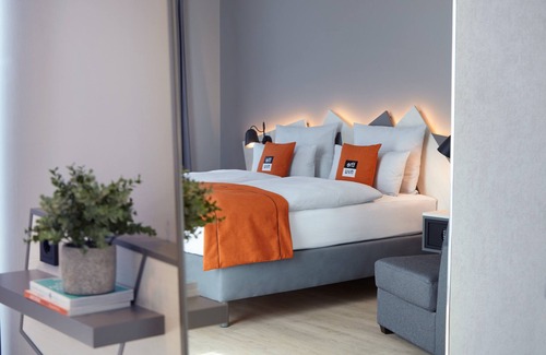 Moersenbroich Hotel | Holiday Inn - the niu, Hub Dusseldorf Messe by IHG