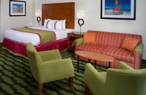 Northeast Virginia Beach Hotel | Holiday Inn Va Beach-Oceanside 21st St by IHG