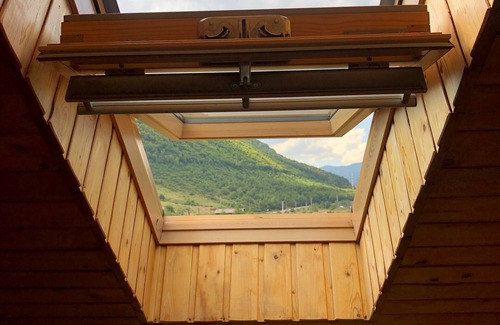 Gura Raului Villa | Holiday Oasis by the River