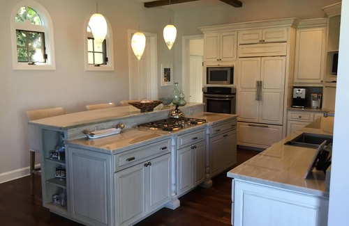 Bay Isle House | Holiday Sunshine Savings: Luxurious Waterfront Retreat minutes from beach