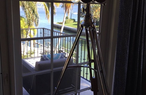 Bay Isle House | Holiday Sunshine Savings: Luxurious Waterfront Retreat minutes from beach