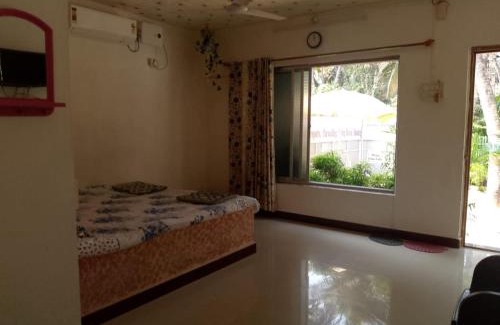 Devbag House | Holiday Tourisms Group of Homestay Rooms Scuba Diving Boating Watersports-Tarkarli-Devbag Beach
