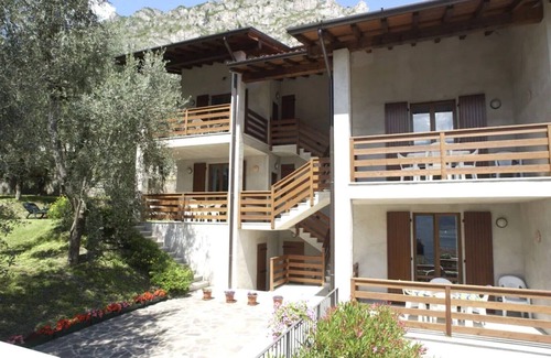 Limone sul Garda Apartment | Holidays apartment in Limone sul Garda- ground floor, left side