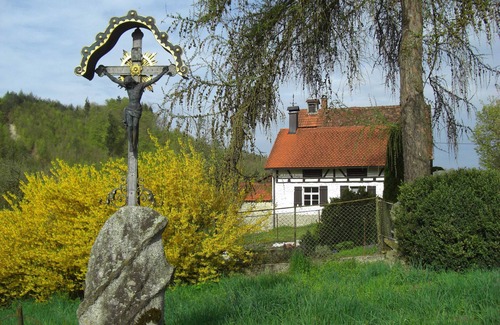 Neukirch House | Holidays in your own house, unique piece of jewelry with your own garden