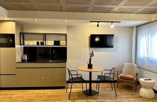 Perchel Sur Apartment | Holidays2Malaga Bubu Apartments