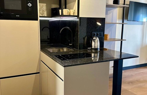 Perchel Sur Apartment | Holidays2Malaga Bubu Apartments