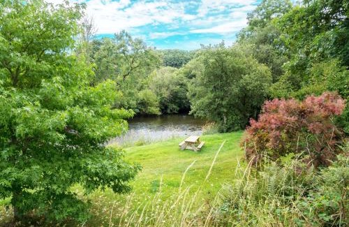 Llangeler House | Holly Cottage Newcastle Emlyn