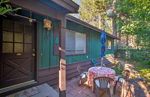 South Lake Tahoe House | Home 1 Mi to Heavenly Mtn Resort! Unwind Fireside