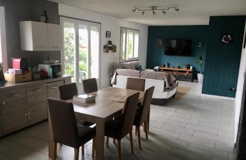 Spay House | Home 5km circuit 24 hours of Le Mans, motoGP, 6 beds