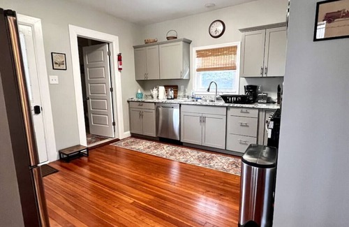 Scranton House | Home away from home in Electric City