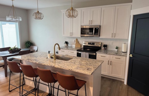 Rexburg House | "Home away from Home."nCustom, 3-bedroom, 2 bath home.