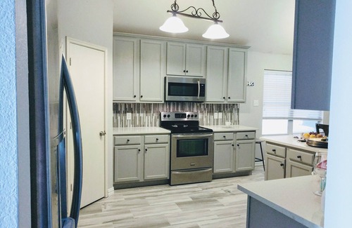 Anna House | Home away Great for travelers and long stays