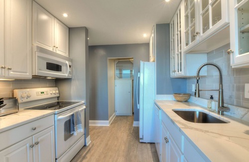 North Shores Condo | Home away Home near the beach