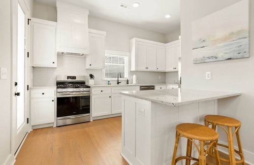 Fayetteville House | Home Base Haven - 0.5 mi to Baum Walker Field