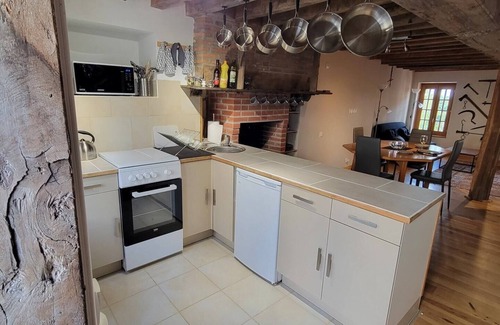 Bord-Saint-Georges House | Home-Ensuite