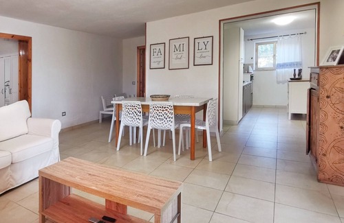 Siniscola Apartment | Home Garden, apartment in villa in Capo Cominon