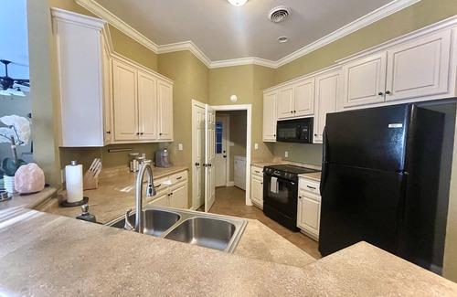 Saltillo House | Home in Saltillo