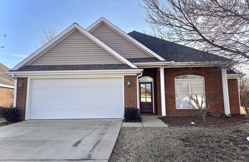 Saltillo House | Home in Saltillo