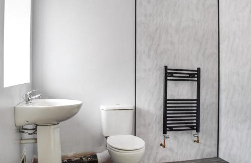 Wirral House | Home Leigh