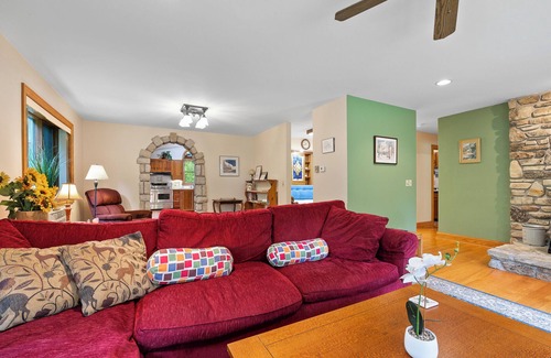Ellison Bay Cabin | Home on 5 Acres in Ellison Bay- Near The Clearing Folk School!