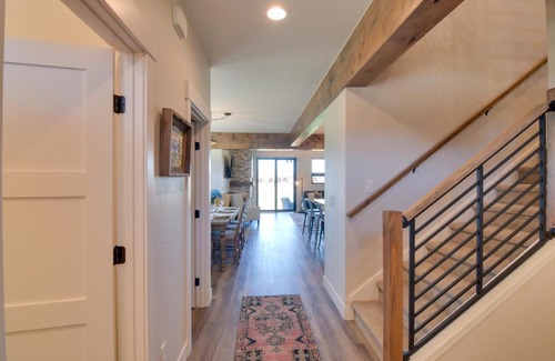 Grand Elk Ranch House | Home on Golf Course with Hot Tub, Near Grand Lake