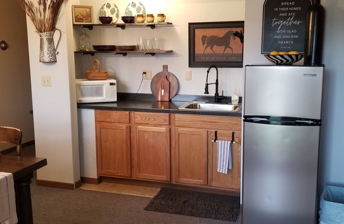 Hermosa Apartment | Home on the Range (RC2)