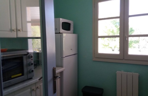 Varaire House | Home on the road to St Jacques de Compostela in beautiful tourist area.