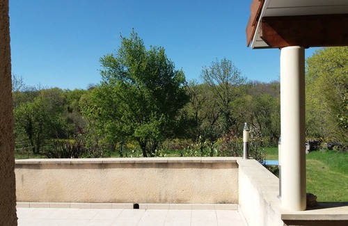 Varaire House | Home on the road to St Jacques de Compostela in beautiful tourist area.