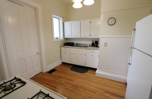 Oneonta Apartment | Home Run Apt 2 All Star Baseball Rentals