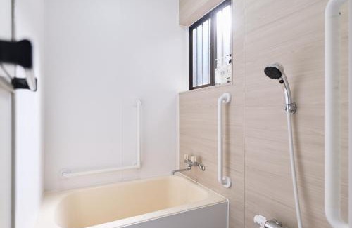Honmachi Villa | Home suite Home Hatsudai - 1 stop from Shinjuku! Your urban hideaway 3BR 6beds