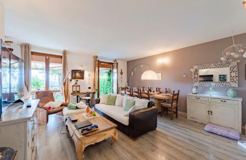 Besozzo Apartment | Home Sweet Home Garden & Lake View - Happy Rentals