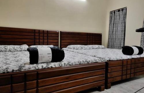 Hyderabad Apartment | Home to explore Food, History & Shopping